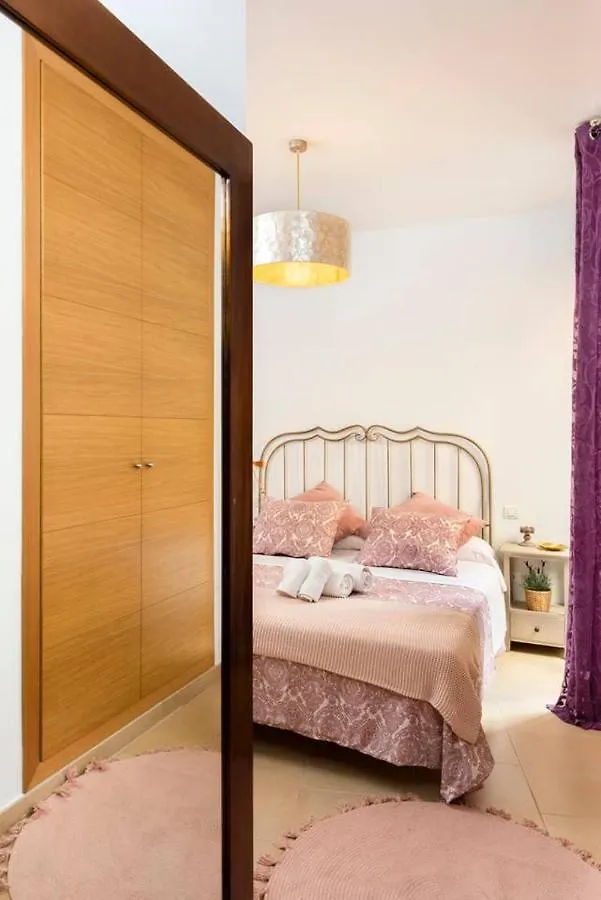 Apartment Lifestyle By Sevillaluxurysuites